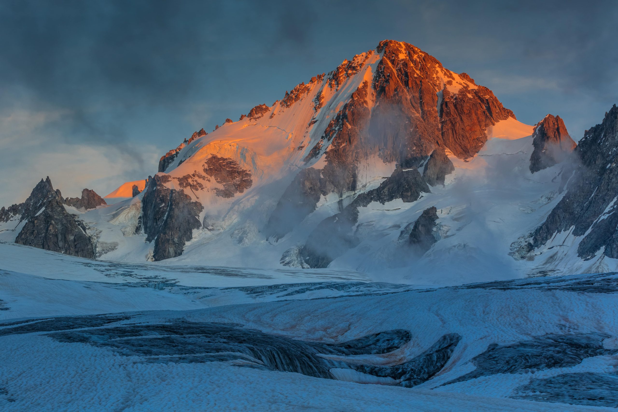 glacier-du-tour-in-sunrise-french-alps-2023-11-27-05-28-50-utc-min
